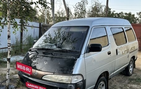 Toyota Lite Ace IV, 1996 год, 250 000 рублей, 4 фотография