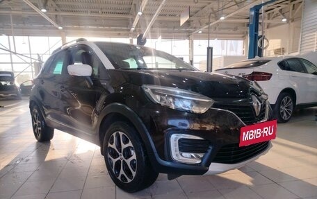 Renault Kaptur I рестайлинг, 2019 год, 1 750 000 рублей, 2 фотография