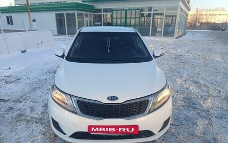 KIA Rio III рестайлинг, 2014 год, 829 000 рублей, 2 фотография