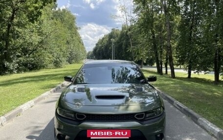 Dodge Charger, 2019 год, 4 050 000 рублей, 5 фотография