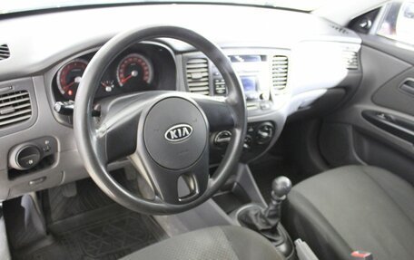 KIA Rio II, 2011 год, 700 000 рублей, 12 фотография