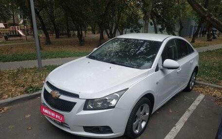 Chevrolet Cruze II, 2011 год, 640 000 рублей, 2 фотография