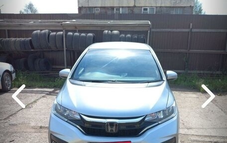 Honda Fit III, 2017 год, 1 200 000 рублей, 2 фотография