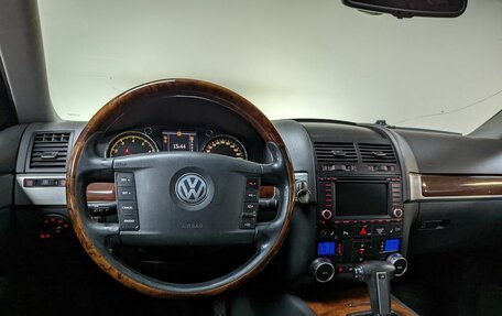 Volkswagen Touareg III, 2004 год, 899 000 рублей, 17 фотография