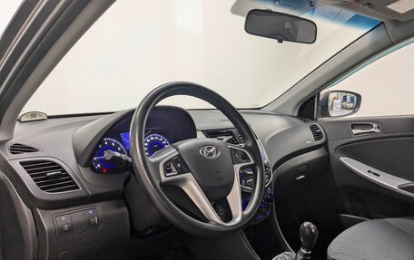 Hyundai Solaris II рестайлинг, 2012 год, 850 000 рублей, 6 фотография