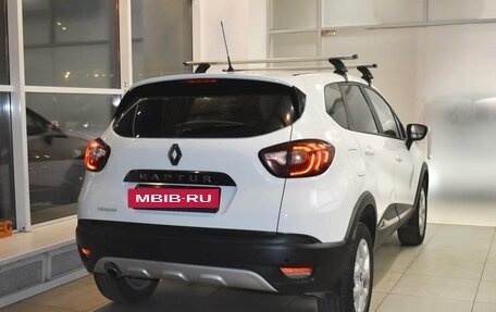 Renault Kaptur I рестайлинг, 2017 год, 1 090 000 рублей, 4 фотография