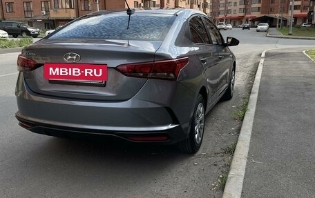 Hyundai Solaris II рестайлинг, 2020 год, 1 830 000 рублей, 4 фотография