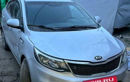 KIA Rio III рестайлинг, 2015 год, 880 000 рублей, 2 фотография