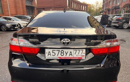 Toyota Camry, 2017 год, 2 400 000 рублей, 5 фотография