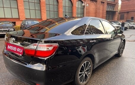 Toyota Camry, 2017 год, 2 400 000 рублей, 6 фотография