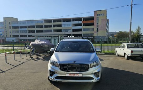 KIA Carnival III, 2018 год, 3 120 000 рублей, 2 фотография