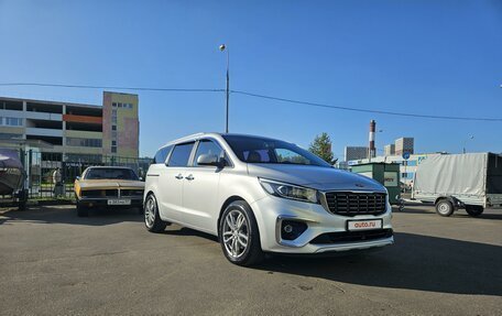 KIA Carnival III, 2018 год, 3 120 000 рублей, 4 фотография