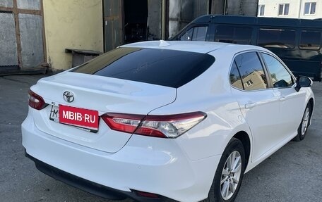 Toyota Camry, 2019 год, 2 450 000 рублей, 3 фотография