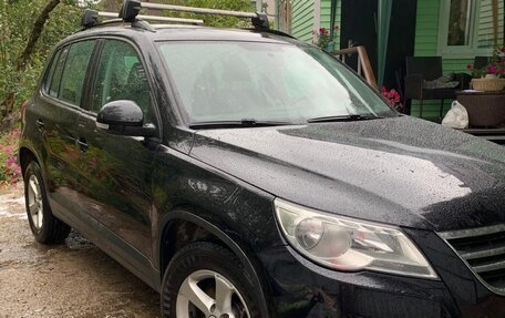 Volkswagen Tiguan I, 2010 год, 1 100 000 рублей, 2 фотография