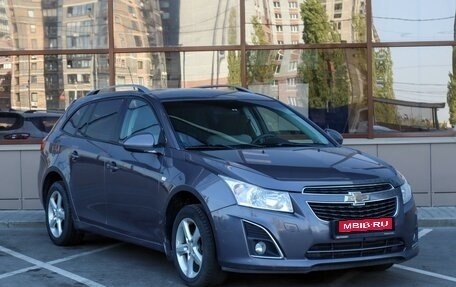 Chevrolet Cruze II, 2013 год, 949 000 рублей, 1 фотография