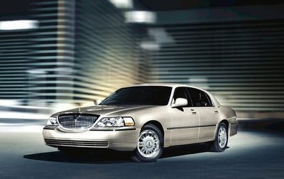 Lincoln Town Car III рестайлинг, 2003 год, 500 000 рублей, 1 фотография