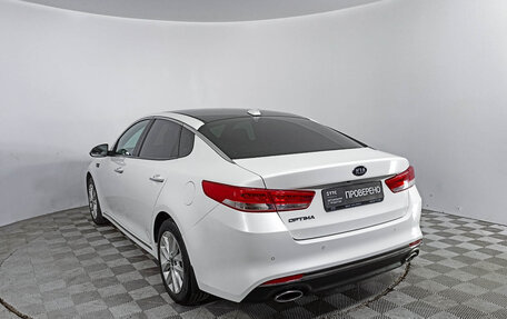 KIA Optima IV, 2018 год, 2 423 000 рублей, 7 фотография