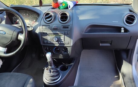 Ford Fiesta, 2008 год, 355 000 рублей, 4 фотография