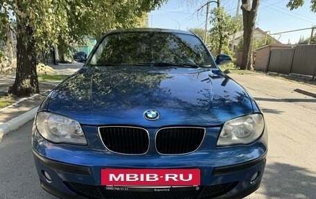 BMW 1 серия, 2005 год, 735 000 рублей, 2 фотография