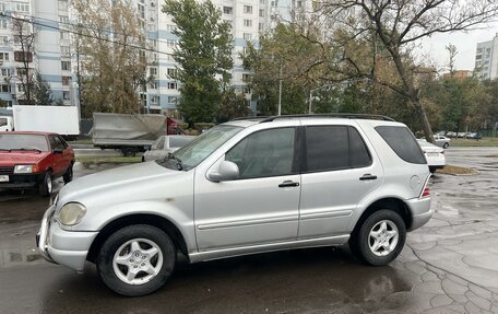 Mercedes-Benz M-Класс, 1998 год, 430 000 рублей, 2 фотография