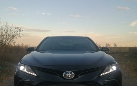 Toyota Camry, 2021 год, 3 790 000 рублей, 5 фотография