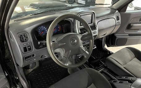 Nissan NP300, 2012 год, 1 295 000 рублей, 11 фотография