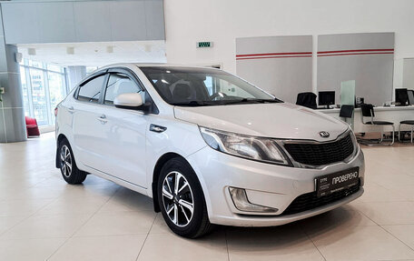 KIA Rio III рестайлинг, 2014 год, 826 000 рублей, 3 фотография