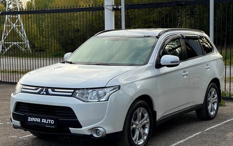 Mitsubishi Outlander III рестайлинг 3, 2013 год, 1 799 000 рублей, 8 фотография