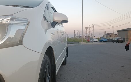 Toyota Prius Alpha I (ZVW40/41), 2015 год, 1 800 000 рублей, 27 фотография