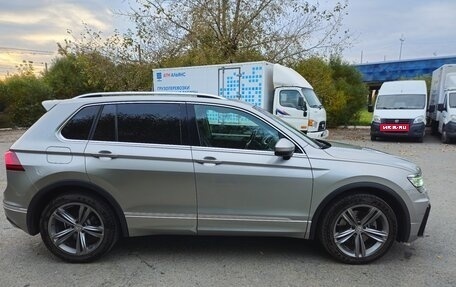 Volkswagen Tiguan II, 2018 год, 3 200 000 рублей, 6 фотография