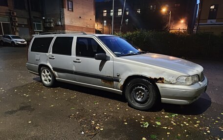 Volvo V70 III рестайлинг, 1998 год, 250 000 рублей, 3 фотография