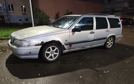 Volvo V70 III рестайлинг, 1998 год, 250 000 рублей, 2 фотография