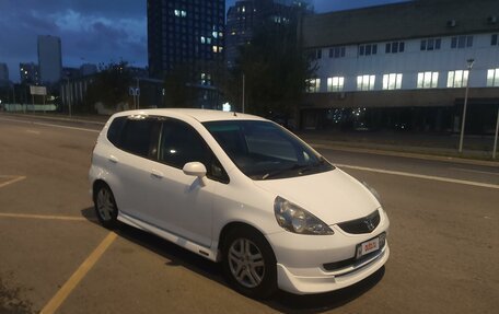 Honda Fit III, 2002 год, 557 000 рублей, 3 фотография