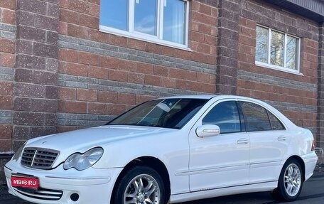 Mercedes-Benz C-Класс, 2004 год, 465 000 рублей, 1 фотография