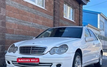 Mercedes-Benz C-Класс, 2004 год, 465 000 рублей, 3 фотография