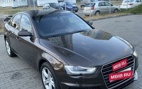 Audi A4, 2013 год, 1 390 000 рублей, 2 фотография