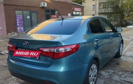 KIA Rio III рестайлинг, 2014 год, 1 050 000 рублей, 2 фотография