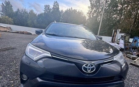 Toyota RAV4, 2019 год, 2 997 000 рублей, 24 фотография