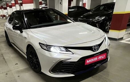 Toyota Camry, 2022 год, 4 200 000 рублей, 7 фотография