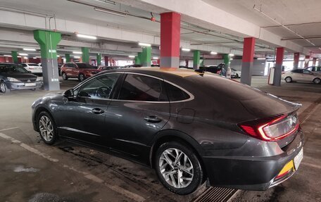 Hyundai Sonata VIII, 2021 год, 1 900 000 рублей, 2 фотография