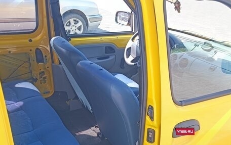 Renault Kangoo II рестайлинг, 2002 год, 530 000 рублей, 11 фотография