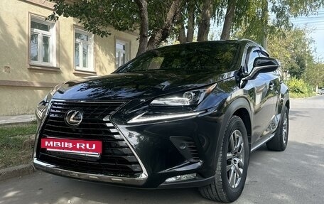 Lexus NX I, 2017 год, 3 700 000 рублей, 2 фотография