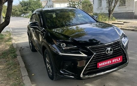 Lexus NX I, 2017 год, 3 700 000 рублей, 3 фотография