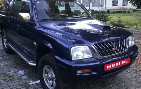 Mitsubishi L200 III рестайлинг, 2002 год, 560 000 рублей, 7 фотография