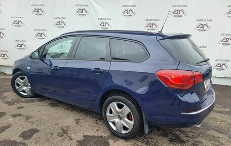 Opel Astra J, 2012 год, 989 000 рублей, 3 фотография