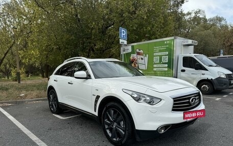 Infiniti QX70, 2014 год, 2 400 000 рублей, 3 фотография