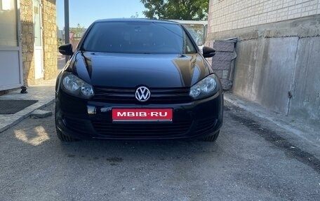 Volkswagen Golf VI, 2011 год, 930 000 рублей, 1 фотография