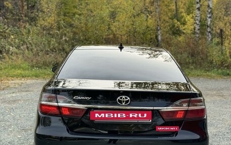 Toyota Camry, 2018 год, 2 790 000 рублей, 4 фотография