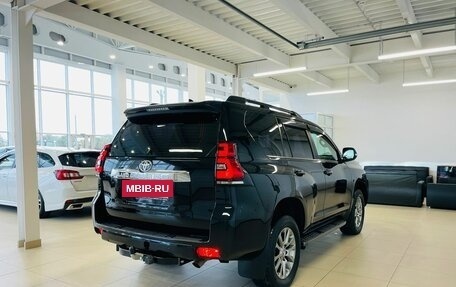 Toyota Land Cruiser Prado 150 рестайлинг 2, 2017 год, 4 999 999 рублей, 6 фотография