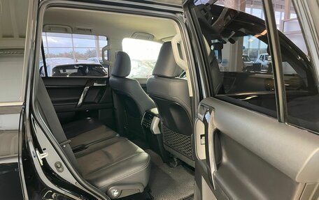 Toyota Land Cruiser Prado 150 рестайлинг 2, 2017 год, 4 999 999 рублей, 17 фотография